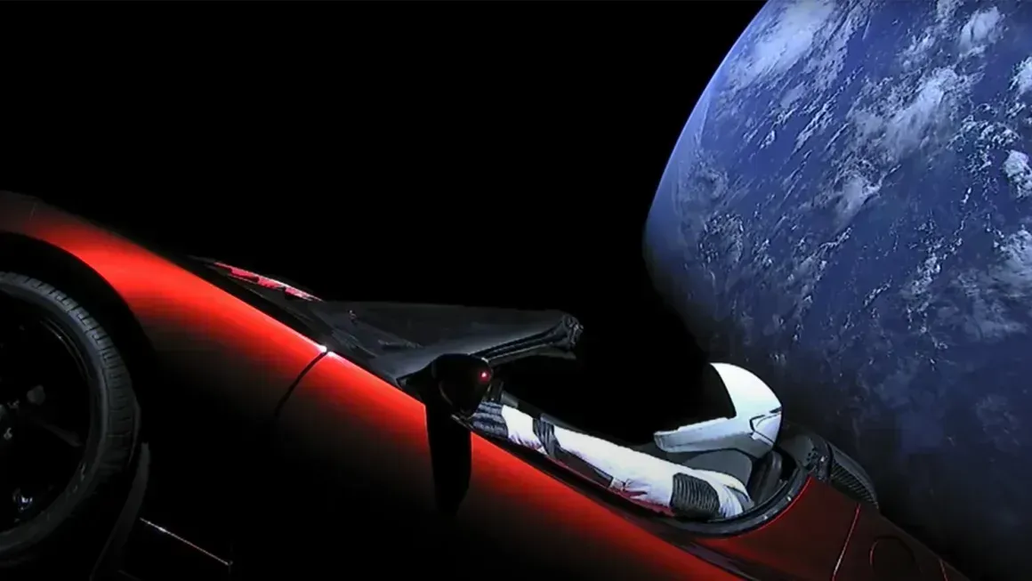 Tesla de Musk confundido com asteroide e destaca desafios do rastreio espacial