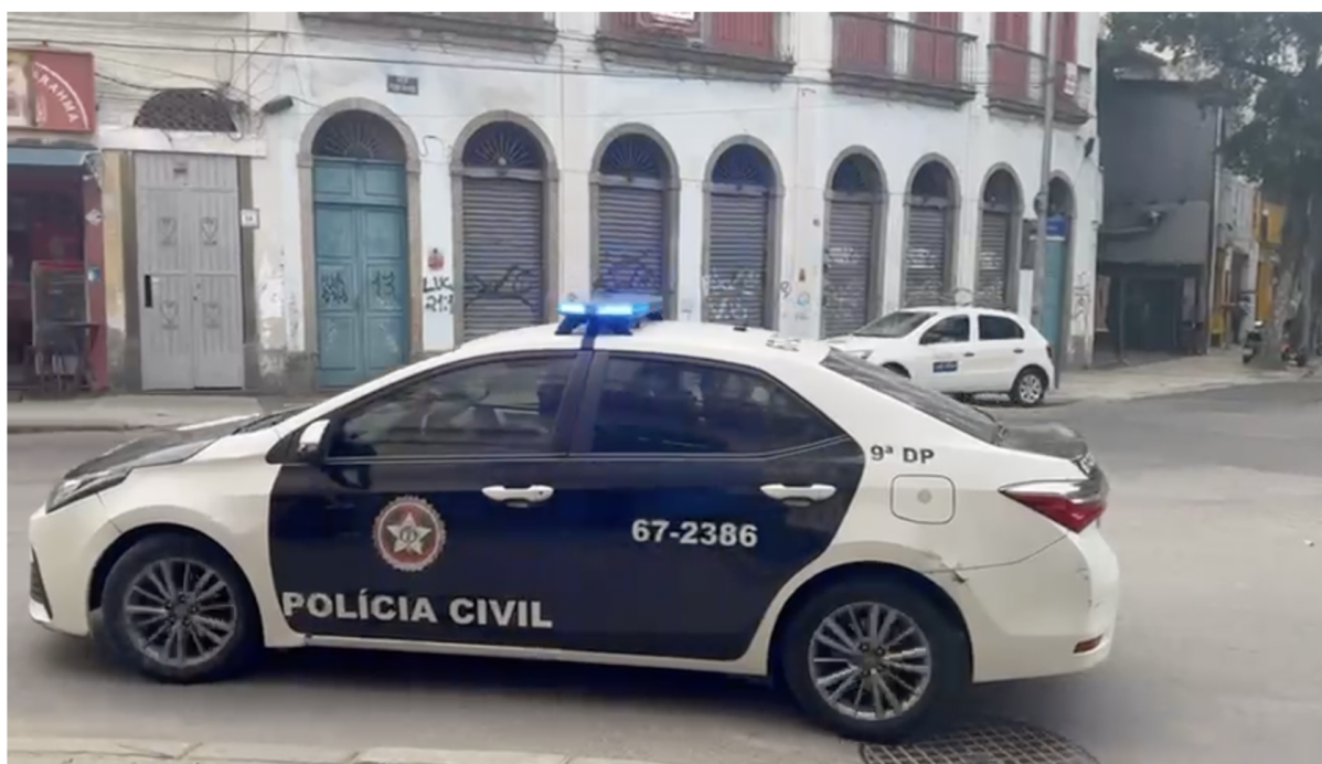 Mulher é presa por manter adolescente em cárcere e submeter jovem a tortura e trabalho escravo