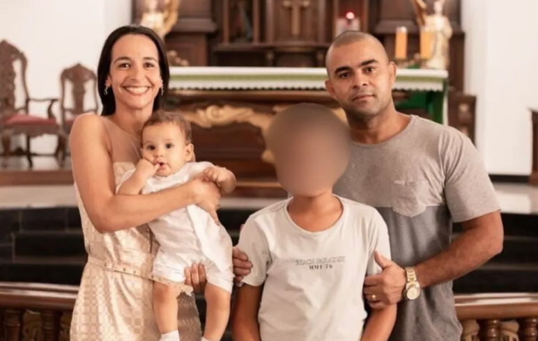 Adolescente executa família a mando de namorada virtual: namorada sugeriu colocar arma na mão de irmão