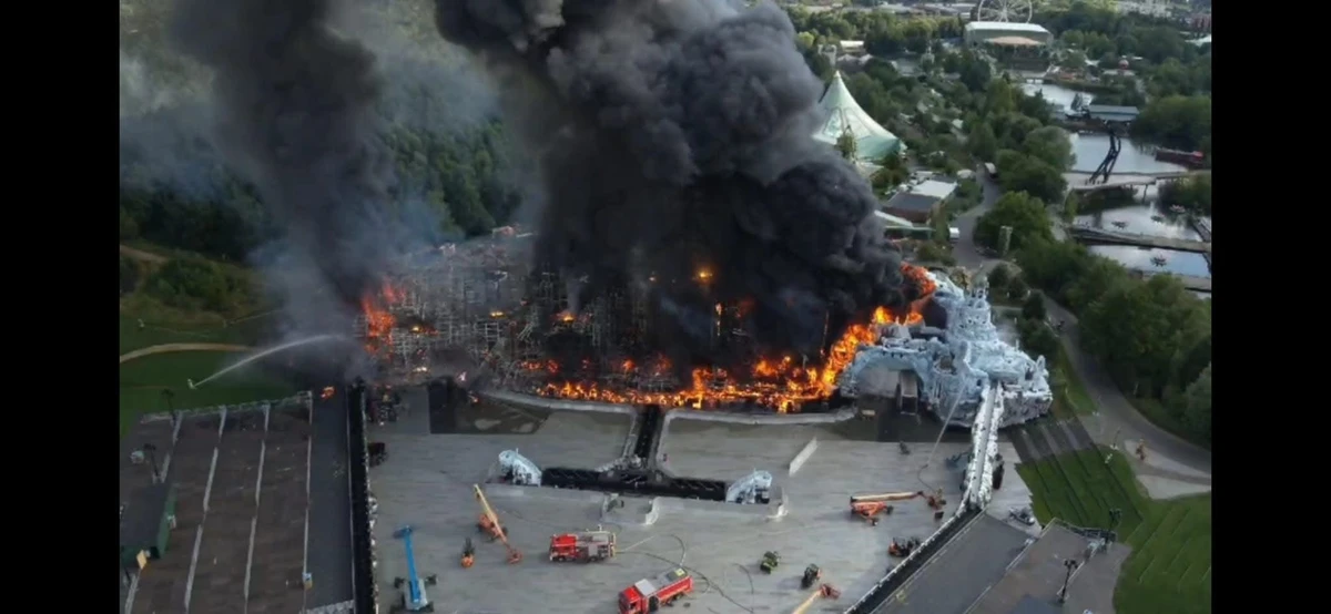 Incêndio devasta palco principal do Tomorrowland na Bélgica a dois dias antes da abertura do festival