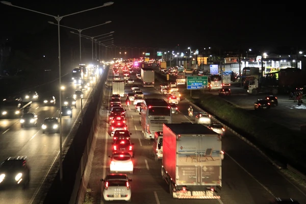 Tragédias nas estradas baianas: dois acidentes fatais com caminhões deixam rodovias interditadas