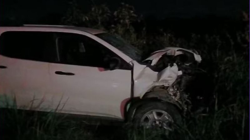 Colisão Frontal na BA-409 Deixa Pai e Filho Gravemente Feridos; Terceira Vítima Também é Hospitalizada