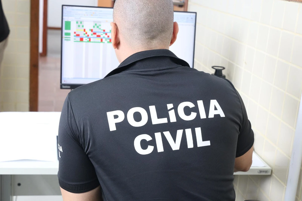 Menino de 12 anos morre após disparo acidental com arma do pai