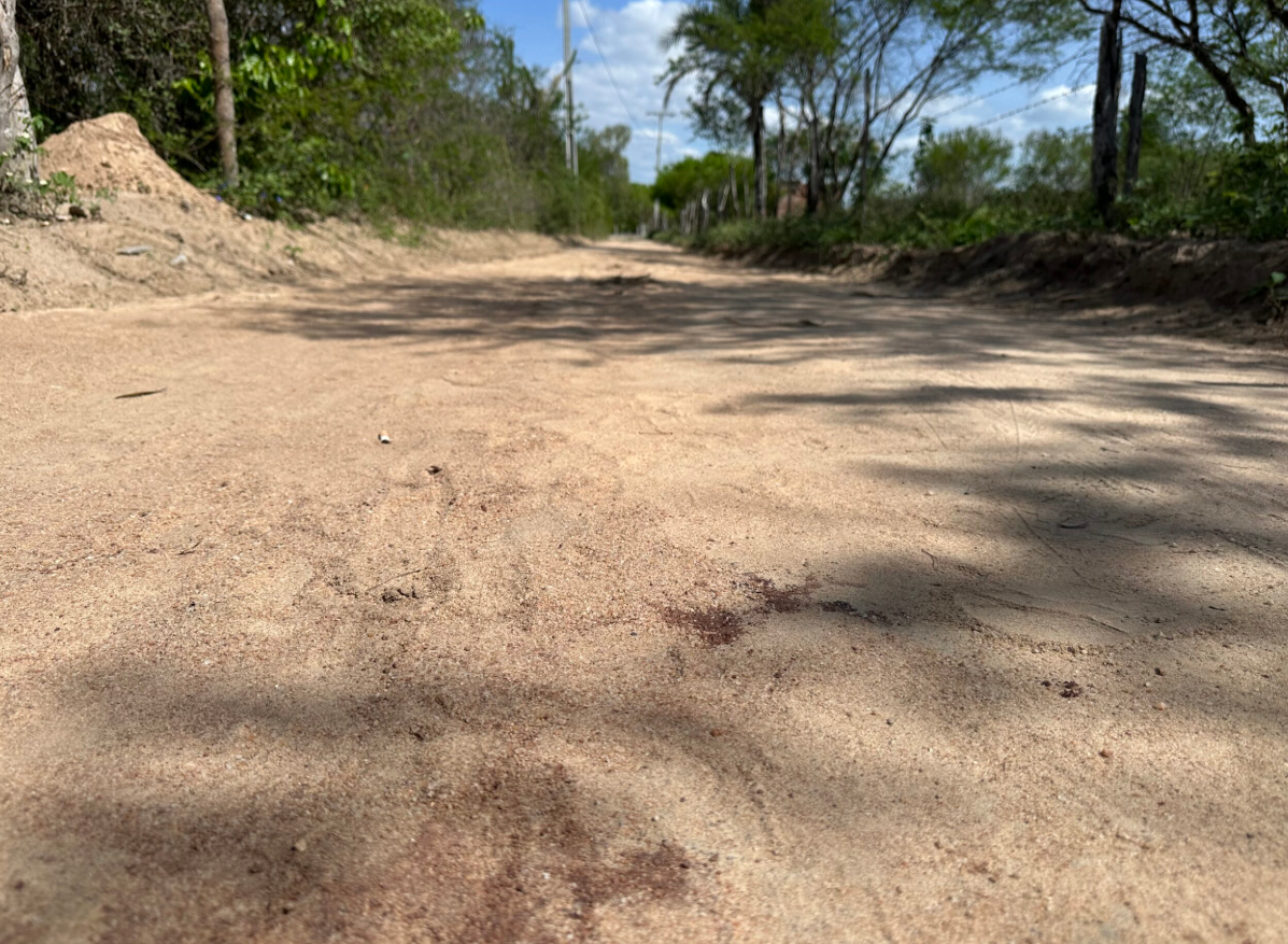 Mulher é encontrada desacordada com sinais de espancamento e violência sexual em estrada vicinal de Quixabeira