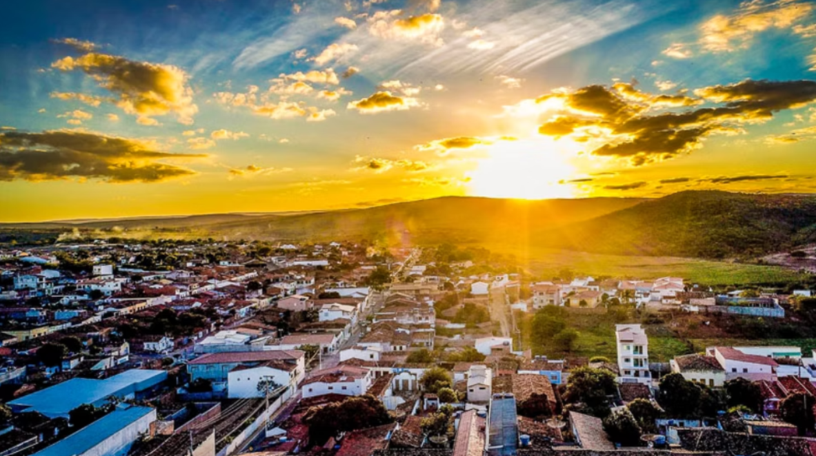 Miguel Calmon: Moradores da região da serra reclamam que estão há 18 dias sem abastecimento de água.