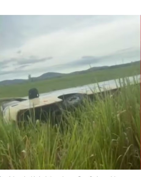 Nove pessoas ficam feridas após ônibus tombar em rodovia na Bahia