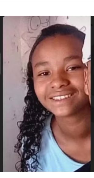Menina de 11 anos morre atropelada ao voltar para buscar objeto esquecido em van na Bahia