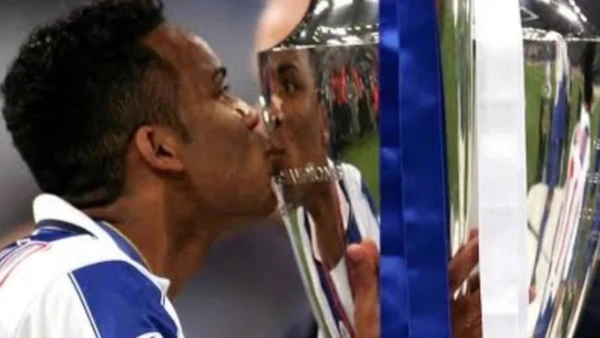 Ex-jogador do Bahia é expulso de condomínio após denúncias de gritaria e sexo em varanda