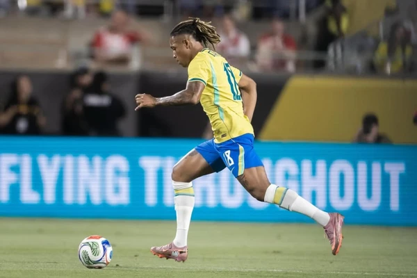 Baiano convocado para a Copa é afastado de clube após pedir para não jogar