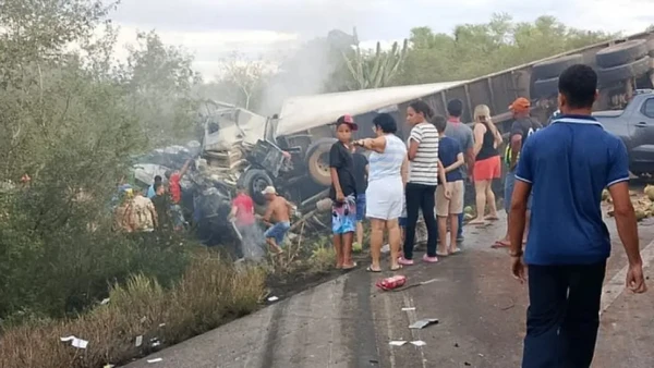 Família que morreu em acidente na BR-116 voltava de festa de aniversário em Amargosa
