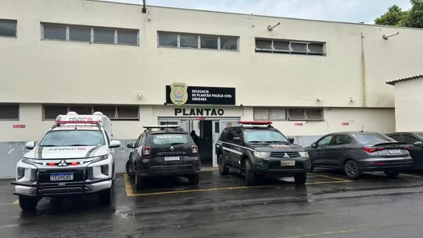 Grávida de 4 meses é estuprada, agredida e jogada de carro pelo companheiro