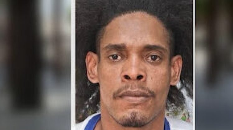 Homem é morto a tiros na Praça da Prefeitura, em Capim Grosso