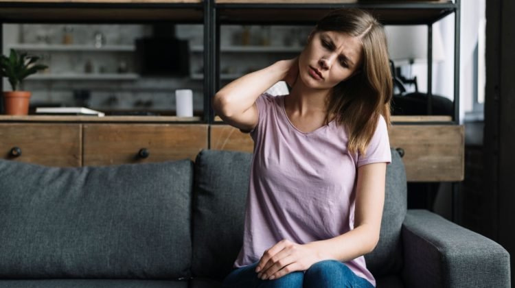 FEVEREIRO ROXO: Lei amplia direitos para pessoas com fibromialgia e especialista explica como funciona