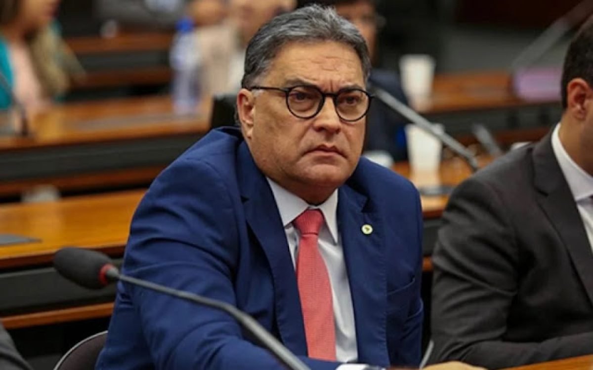 Deputado alerta: dono de cão que atacar e matar animais de criação pode ser responsabilizado judicialmente