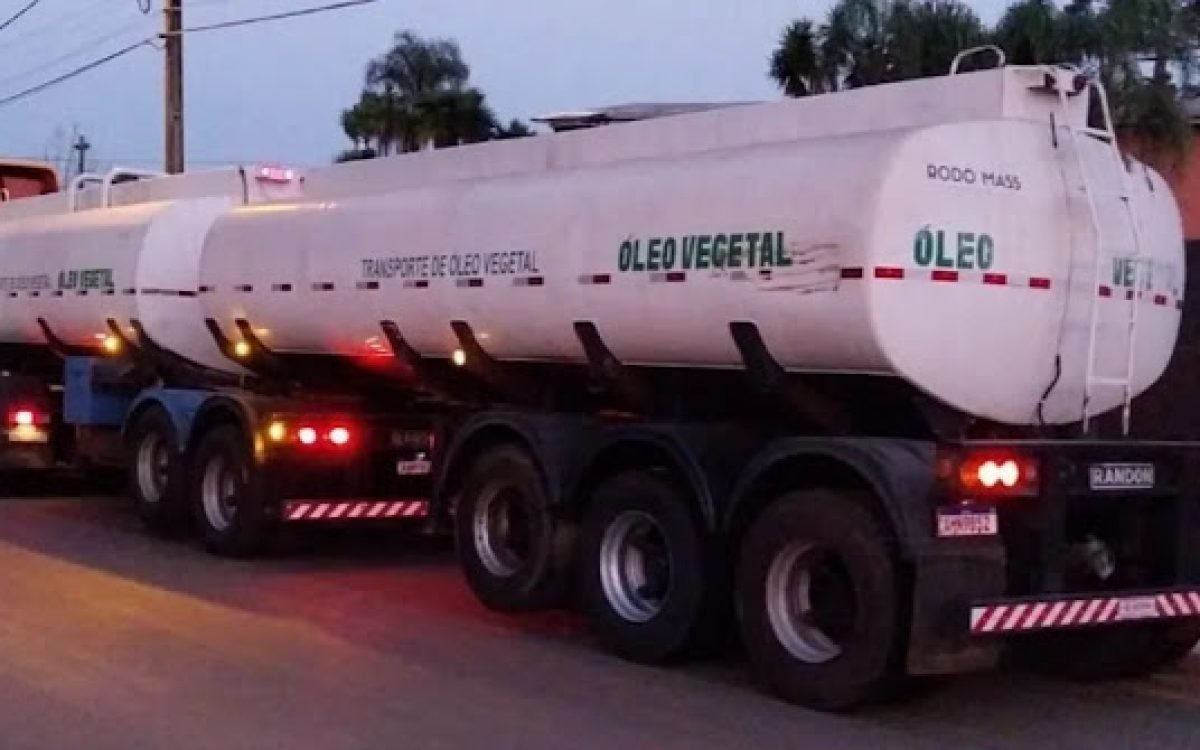 Proprietário pede ajuda para encontrar carreta carregada com óleo vegetal tomada de assalto em Gavião