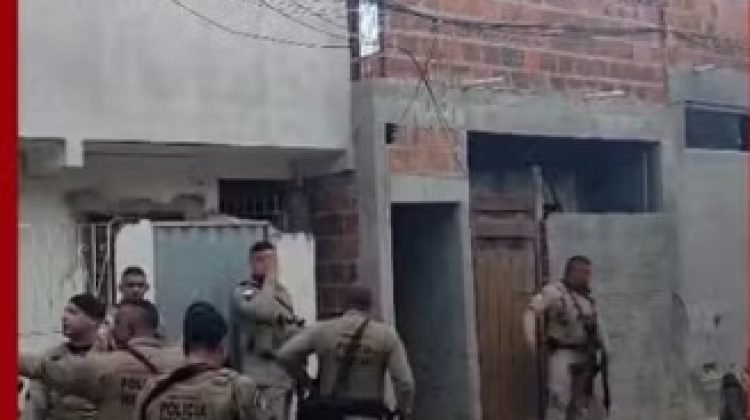 Dois suspeitos de balear policiais militares morrem em troca de tiros e outros dois são presos na Bahia