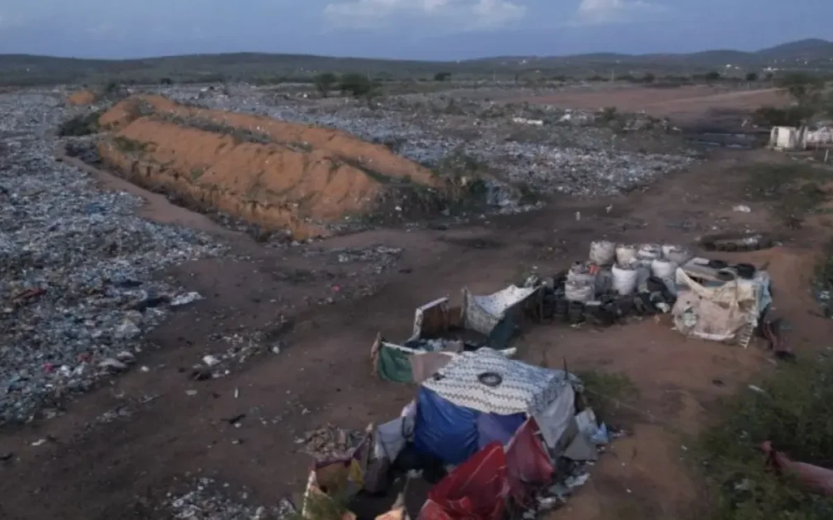 MP-BA e 20 municípios baianos firmam acordos para encerramento de lixões e inclusão de catadores