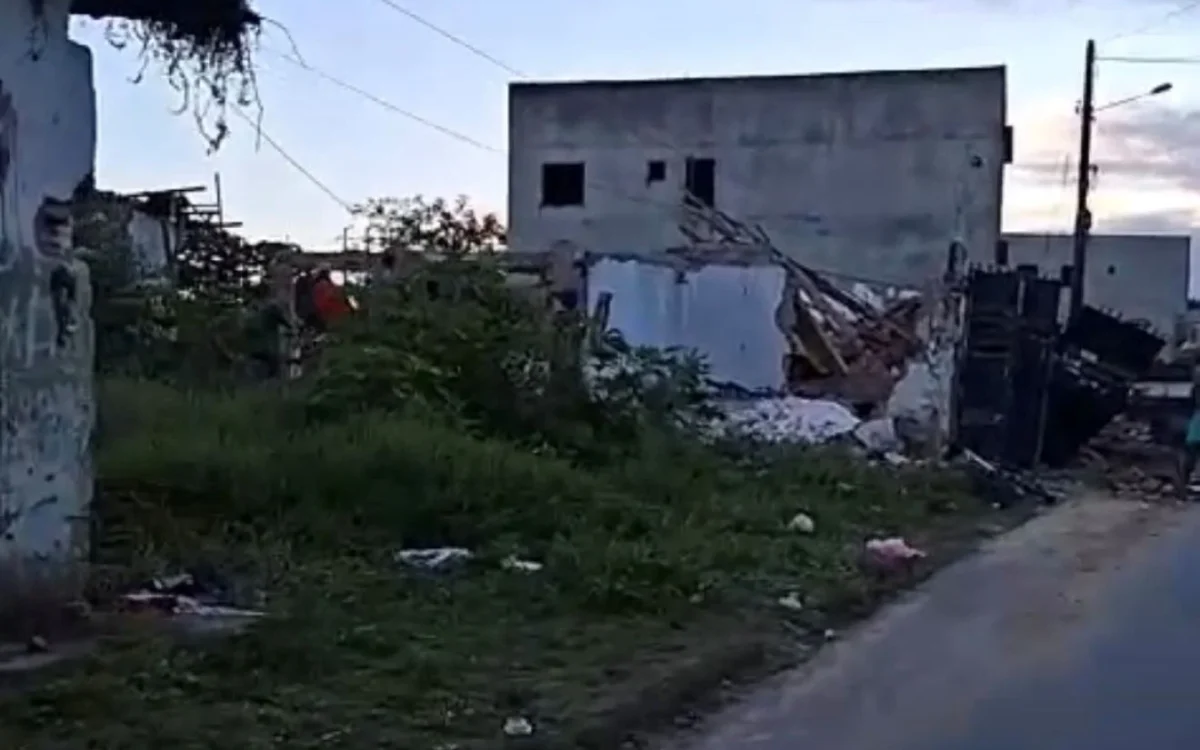 Explosão atinge três casas e deixa três pessoas feridas no interior da Bahia