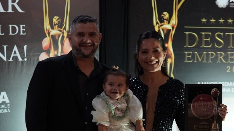 Multipet conquista prêmio de Melhor Clínica Veterinária e Melhor Petshop no Destaque Empresarial 2025 da ACIJA