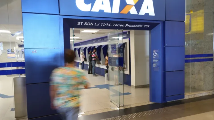 Clientes da caixa sofrem com falhas no PIX: dinheiro some das contas e revolta toma as redes