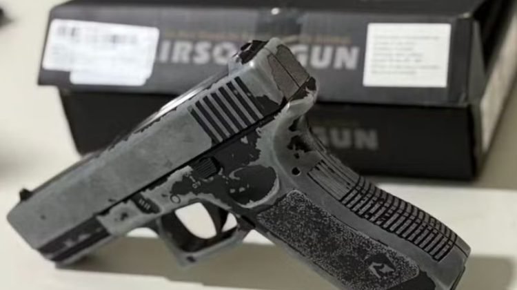 Homens são Presos em Sergipe e Salvador com armas falsas e documentos forjados