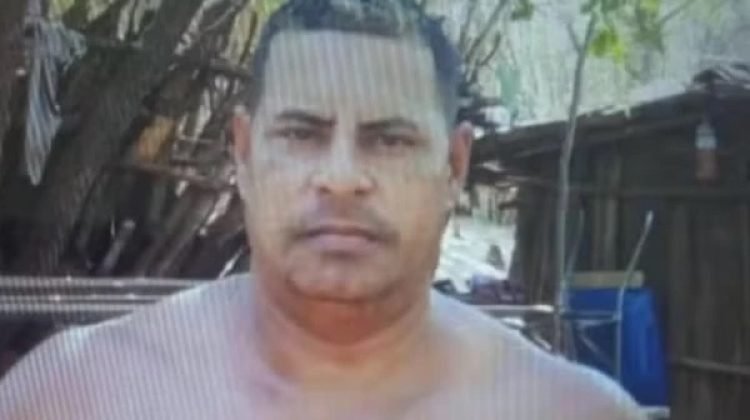 Homem morre após ser atingido por raio dentro de casa na Bahia