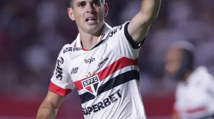 Oscar decide encerrar carreira e vai rescindir com o São Paulo