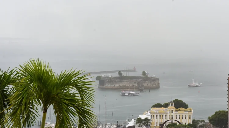 Salvador registra em uma semana quase 90% da chuva esperada para junho