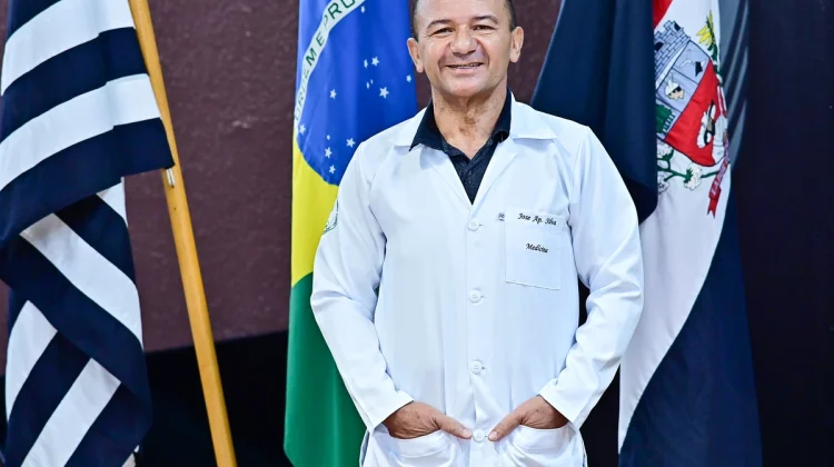 Trabalhou na roça, fez carreira em um posto de combustível e, aos 58, entra para Medicina