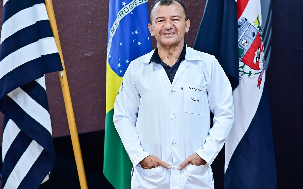 Trabalhou na roça, fez carreira em um posto de combustível e, aos 58, entra para Medicina