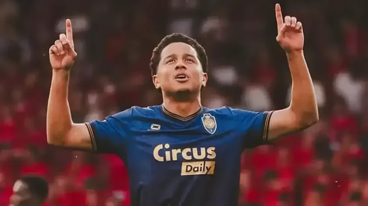 Flamengo acerta com Anthony Valencia por R$ 30 milhões e mira promessa do River Plate