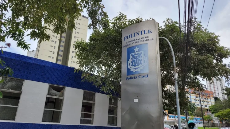 Golpe milionário em Salvador: mulher presa por falsas vagas de emprego e fraude em ingressos de Carnaval; operação contra fraude em seguradora também mobiliza polícia